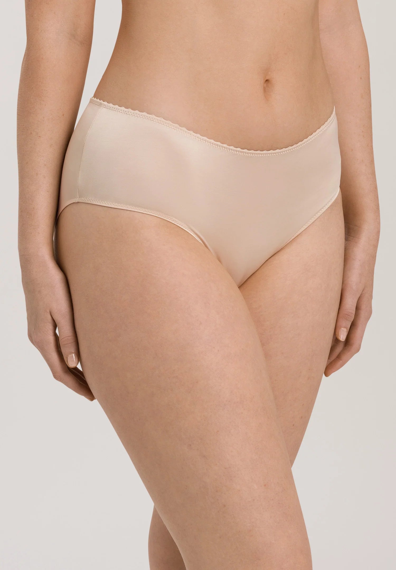 Hanro Satin Deluxe Hipster