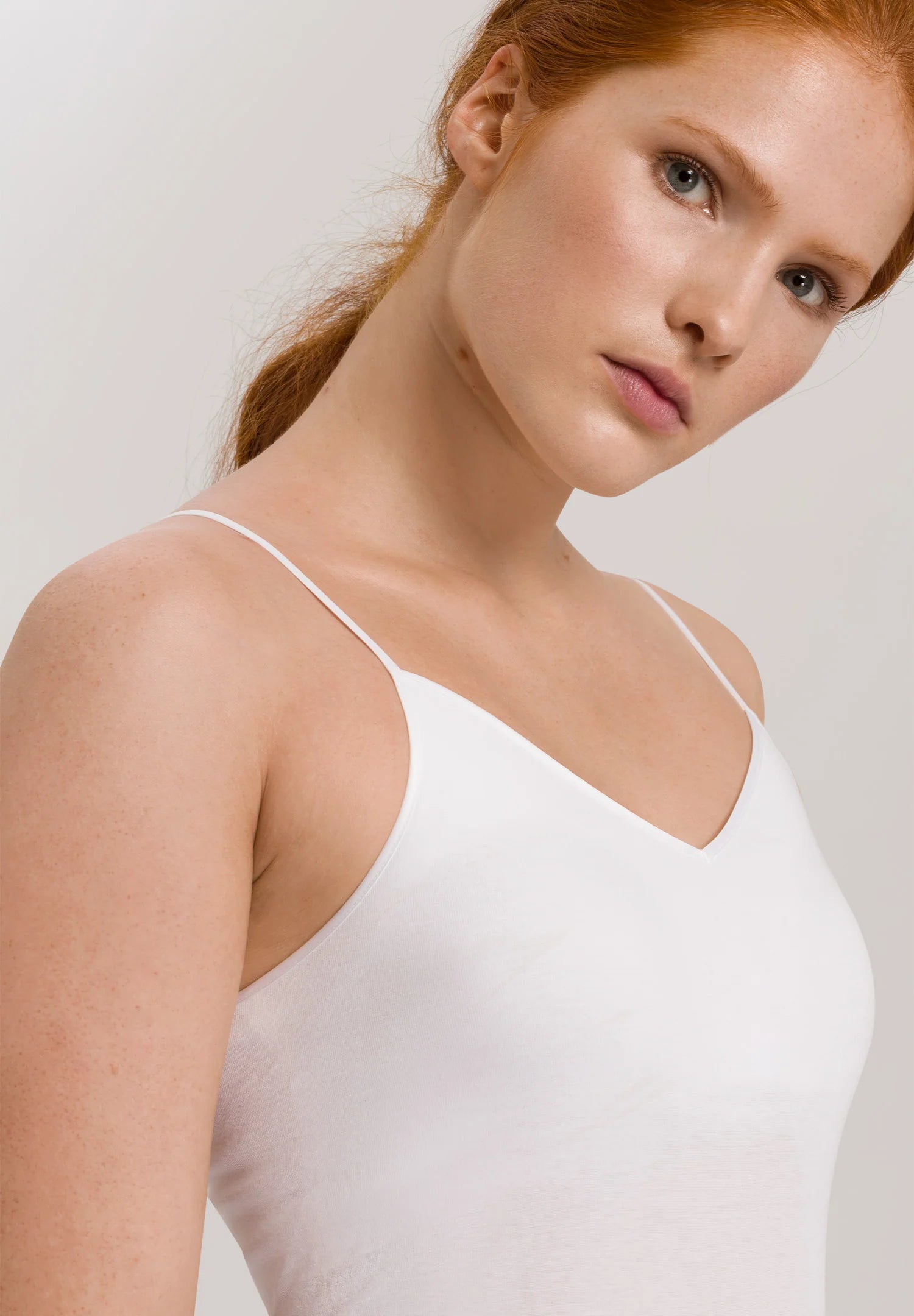 Hanro Cotton Seamless Padded Spaghetti Camisole