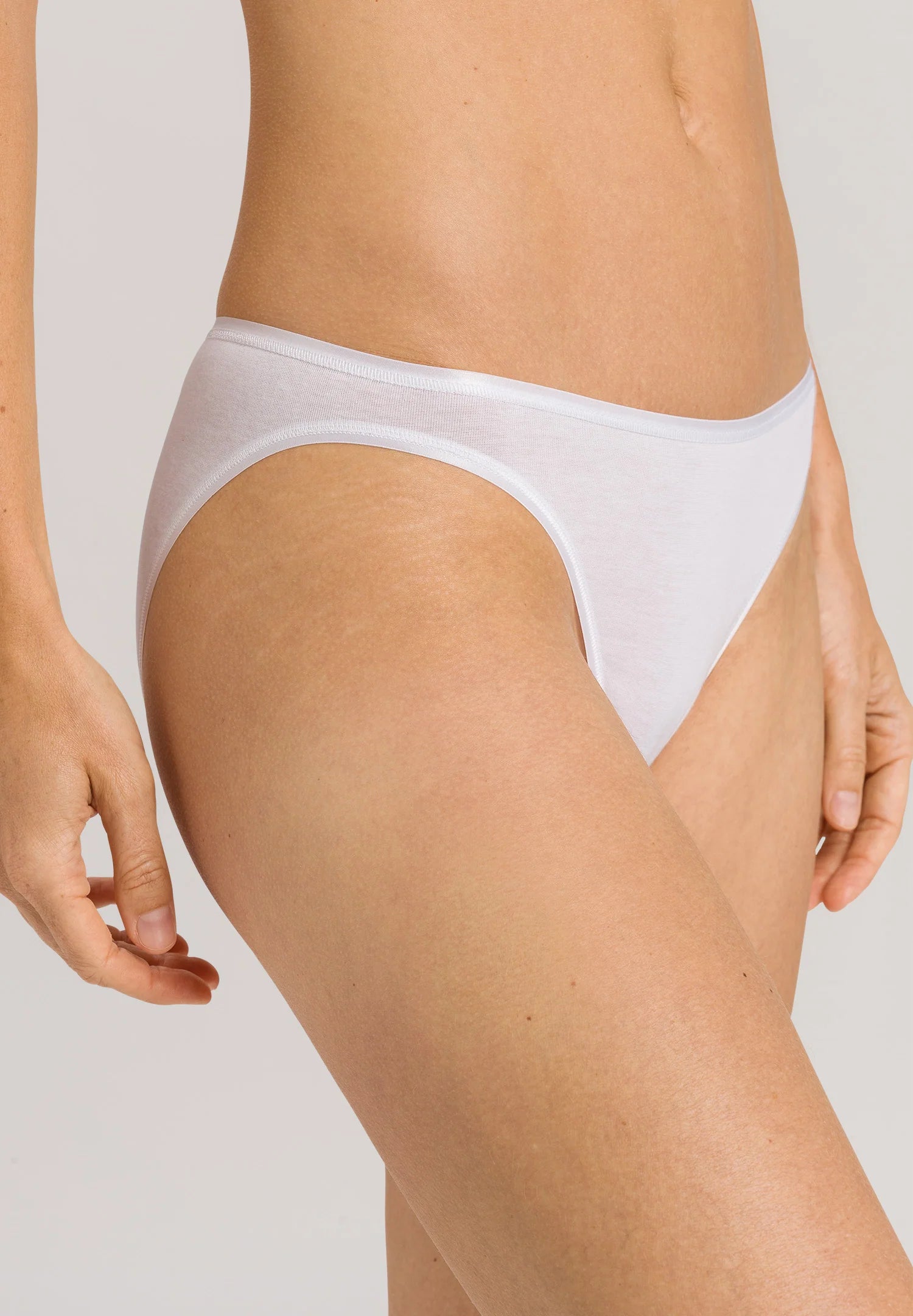 Hanro Cotton Seamless Hi-Cut Brief Panty