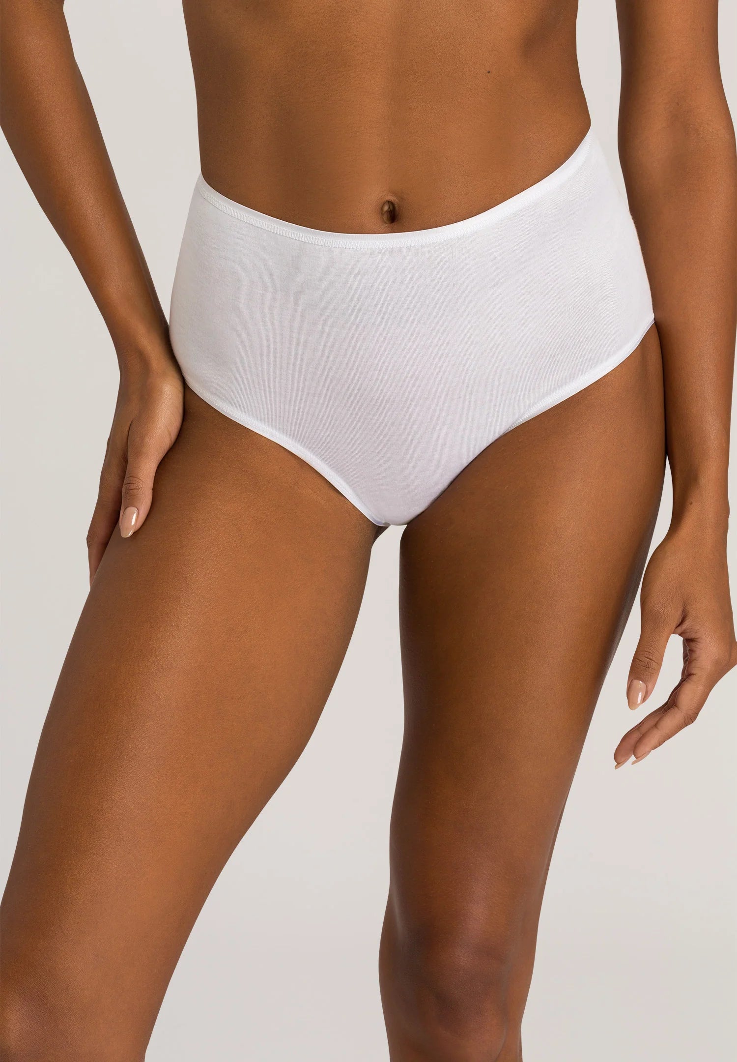 Hanro Cotton Seamless Full Brief Panty