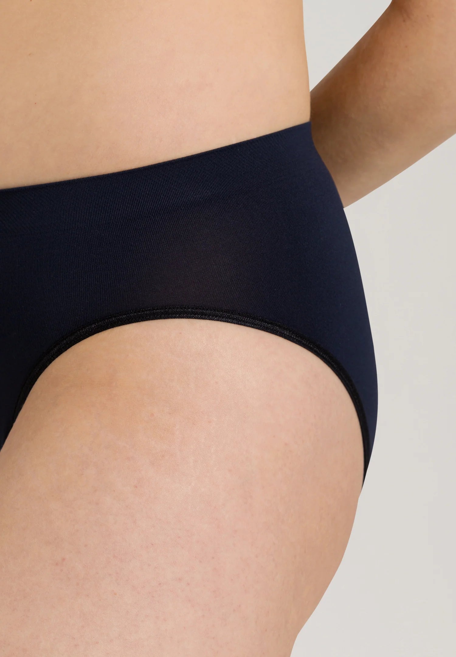 Hanro Touch Feeling Hi-Cut Brief Panty - Deep Navy