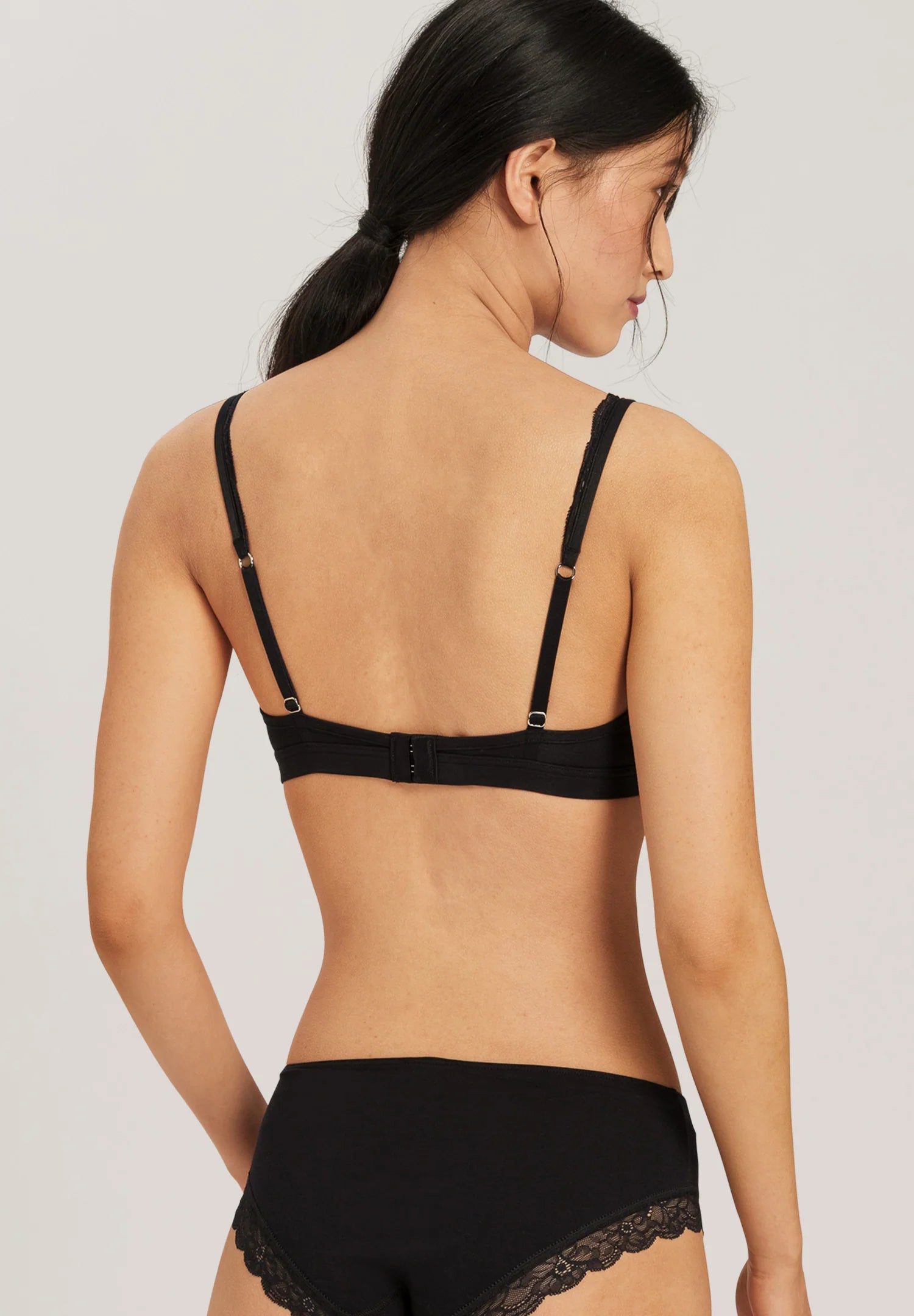 Hanro Cotton Lace Soft Cup Bra