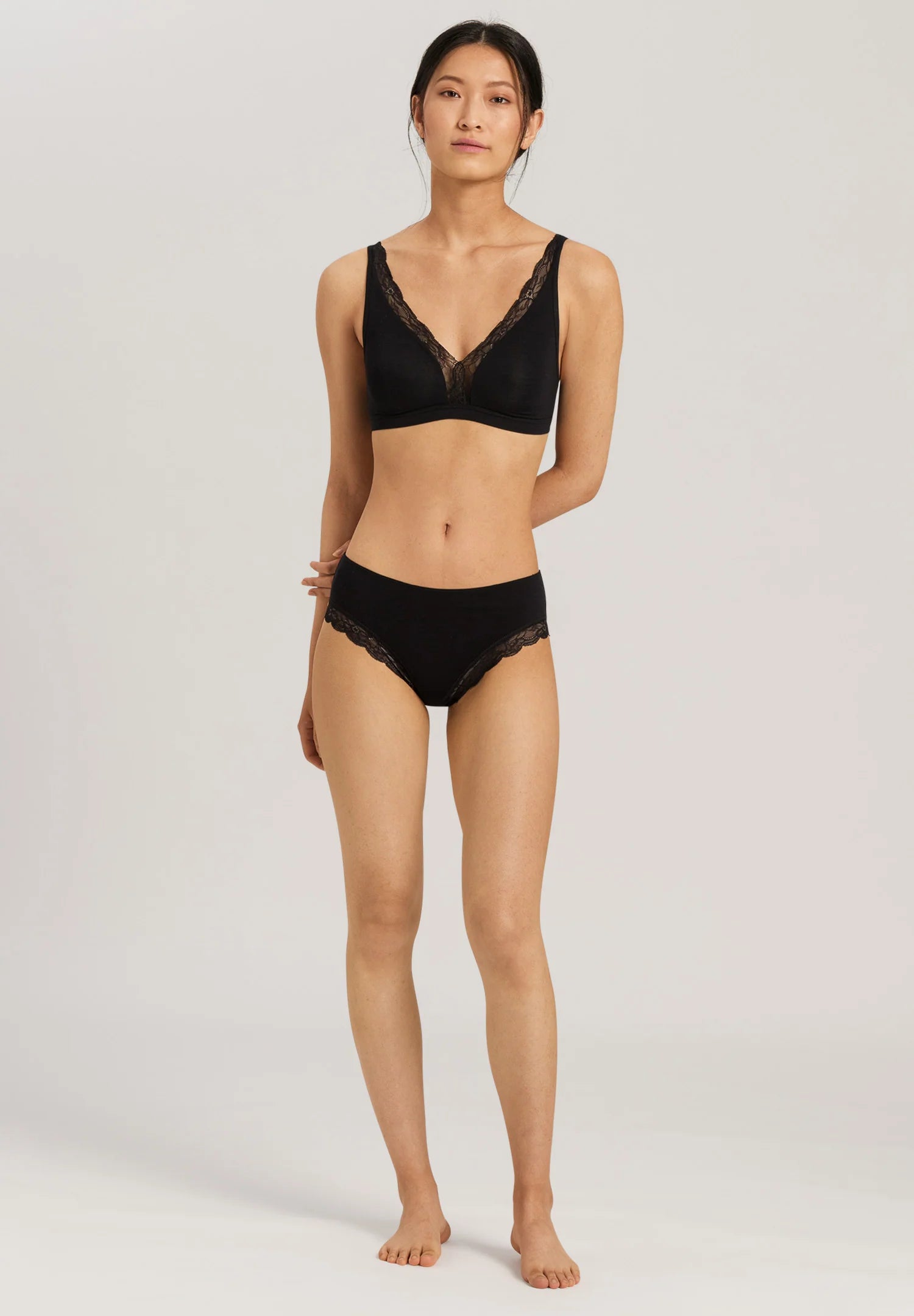 Hanro Cotton Lace Soft Cup Bra