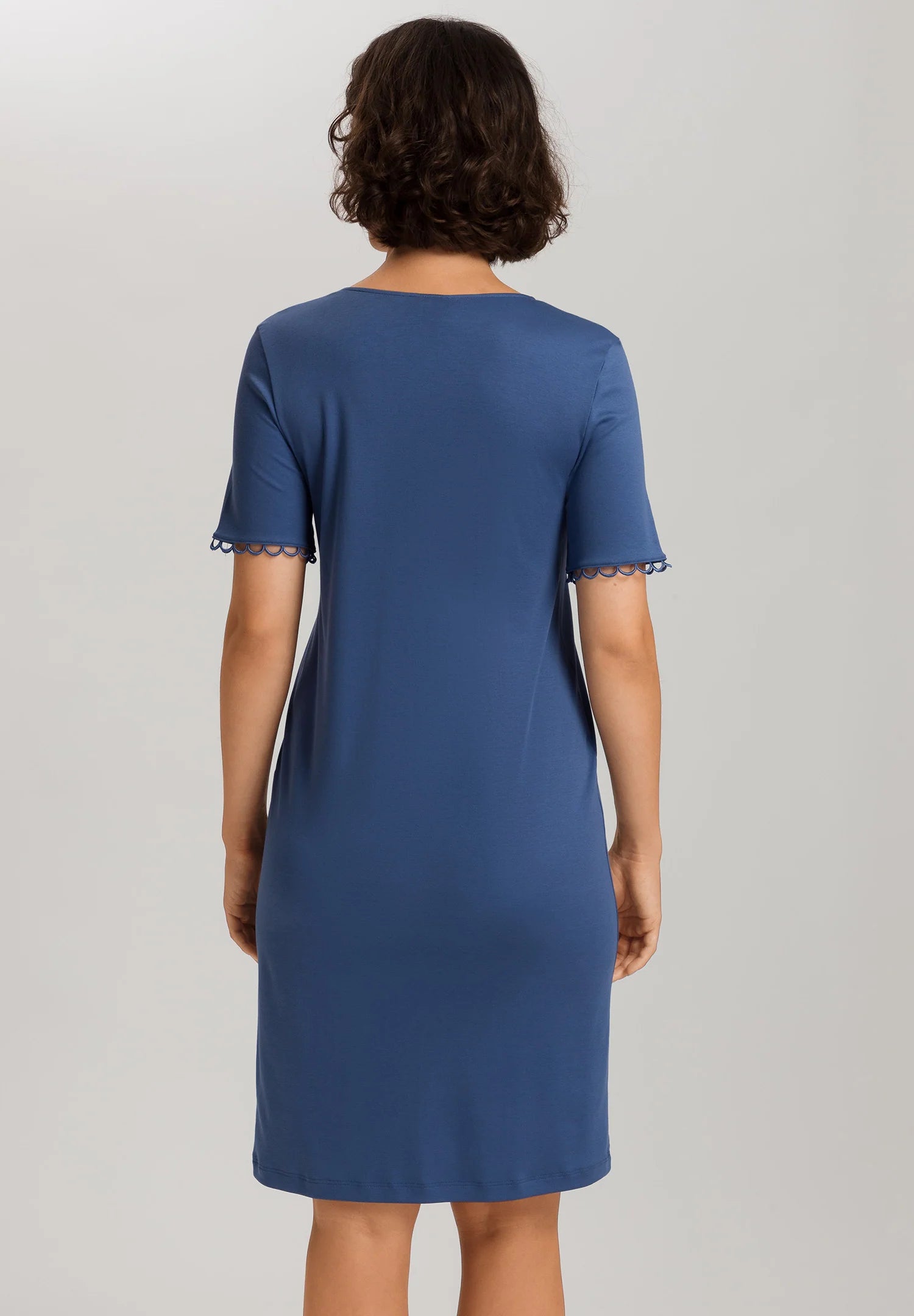 Hanro Anouk Cotton V-Neck Nightgown