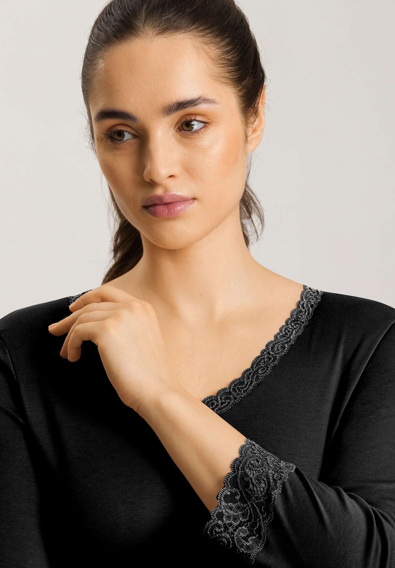 Hanro Moments 3/4 Sleeve Nightgown