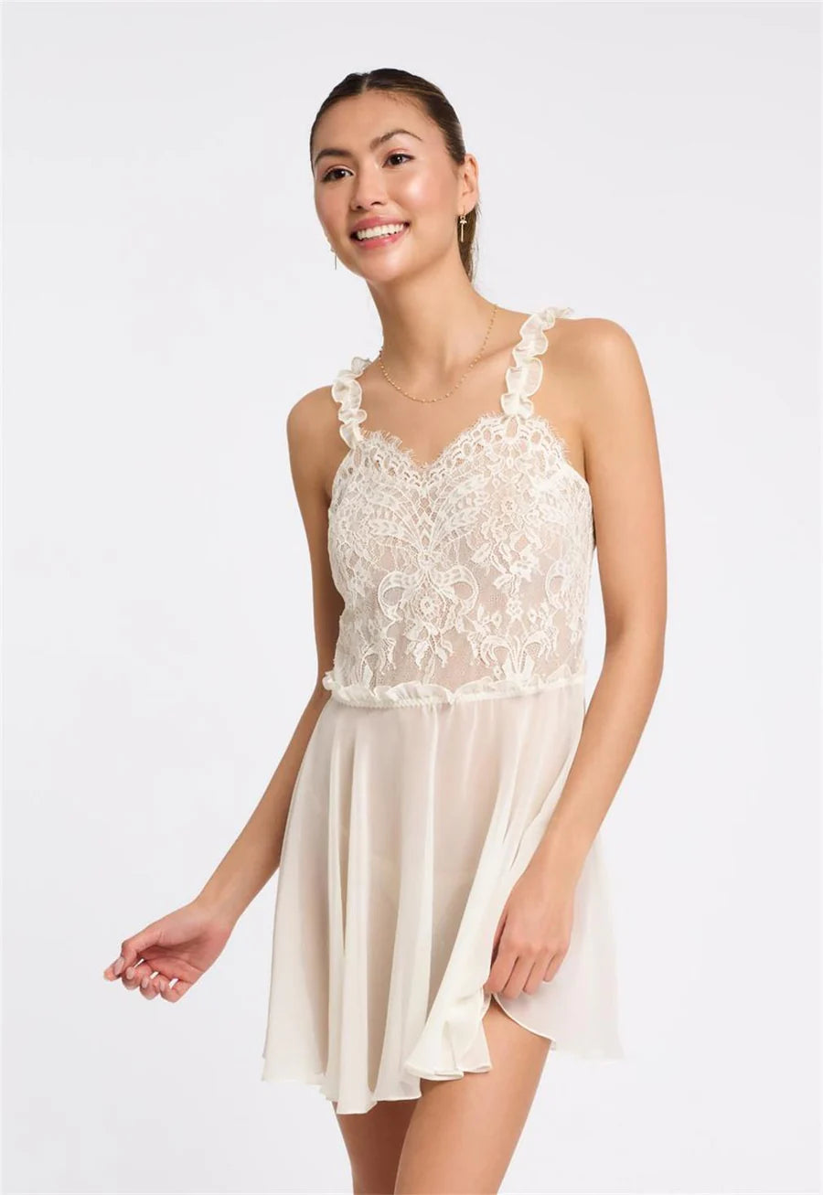 chantilly lace detail white chemise