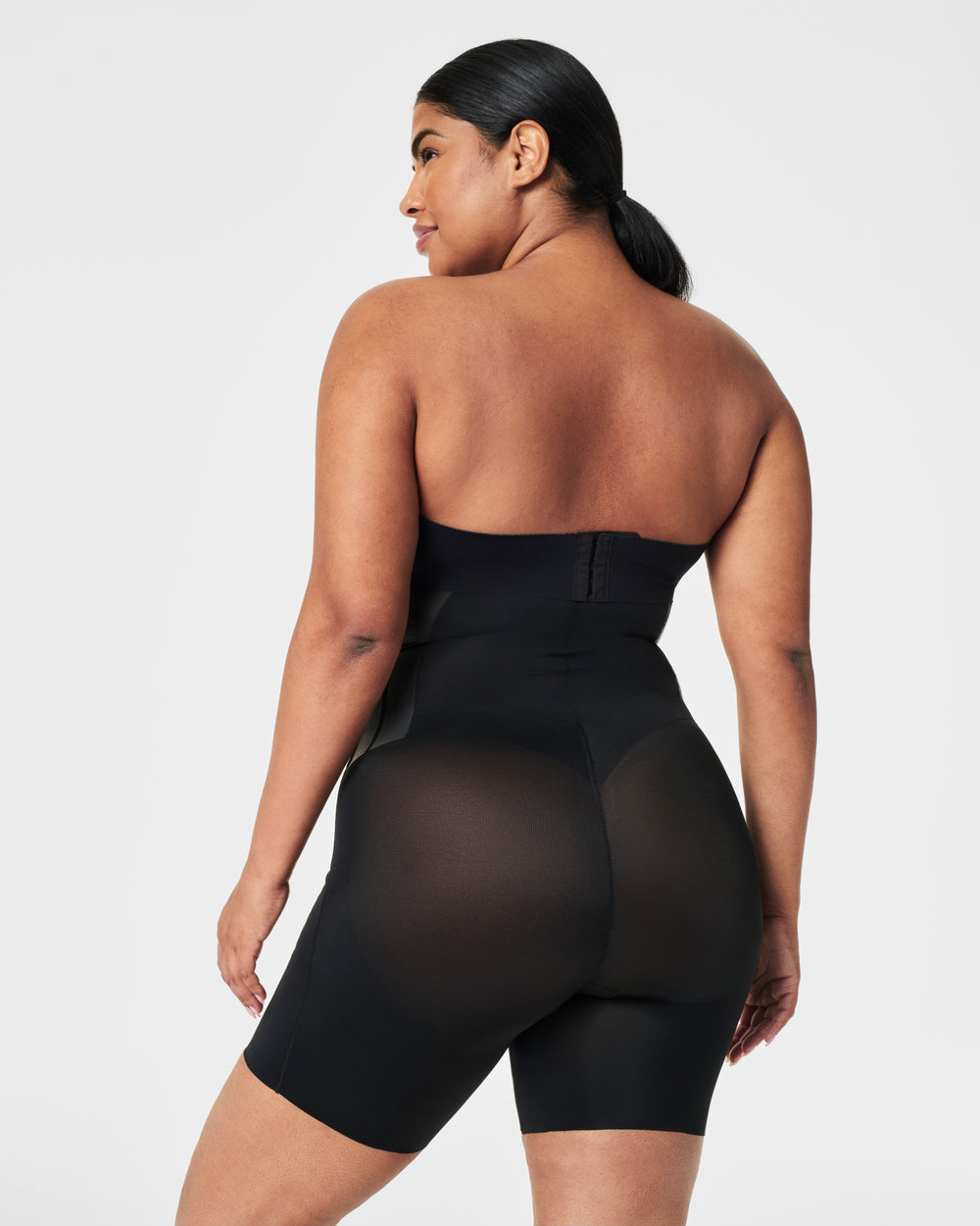 Quick-dry breathable Spanx mid-thigh sculpting short