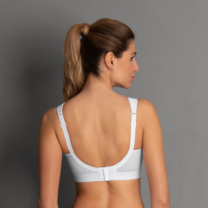 Back view with adjustable straps