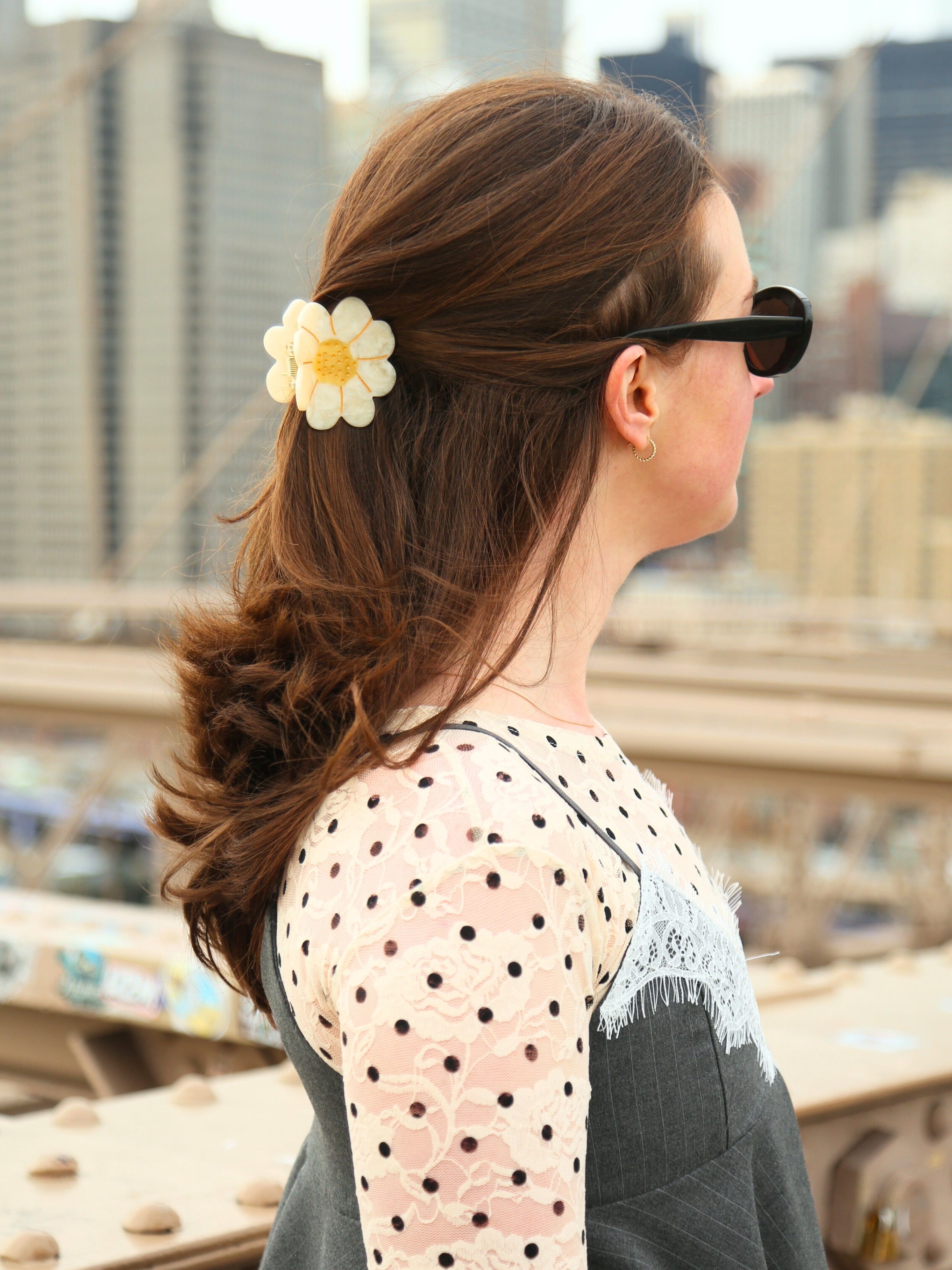 Solar Eclipse Hand-Painted Vintage Daisy Stem Claw Hair Clip