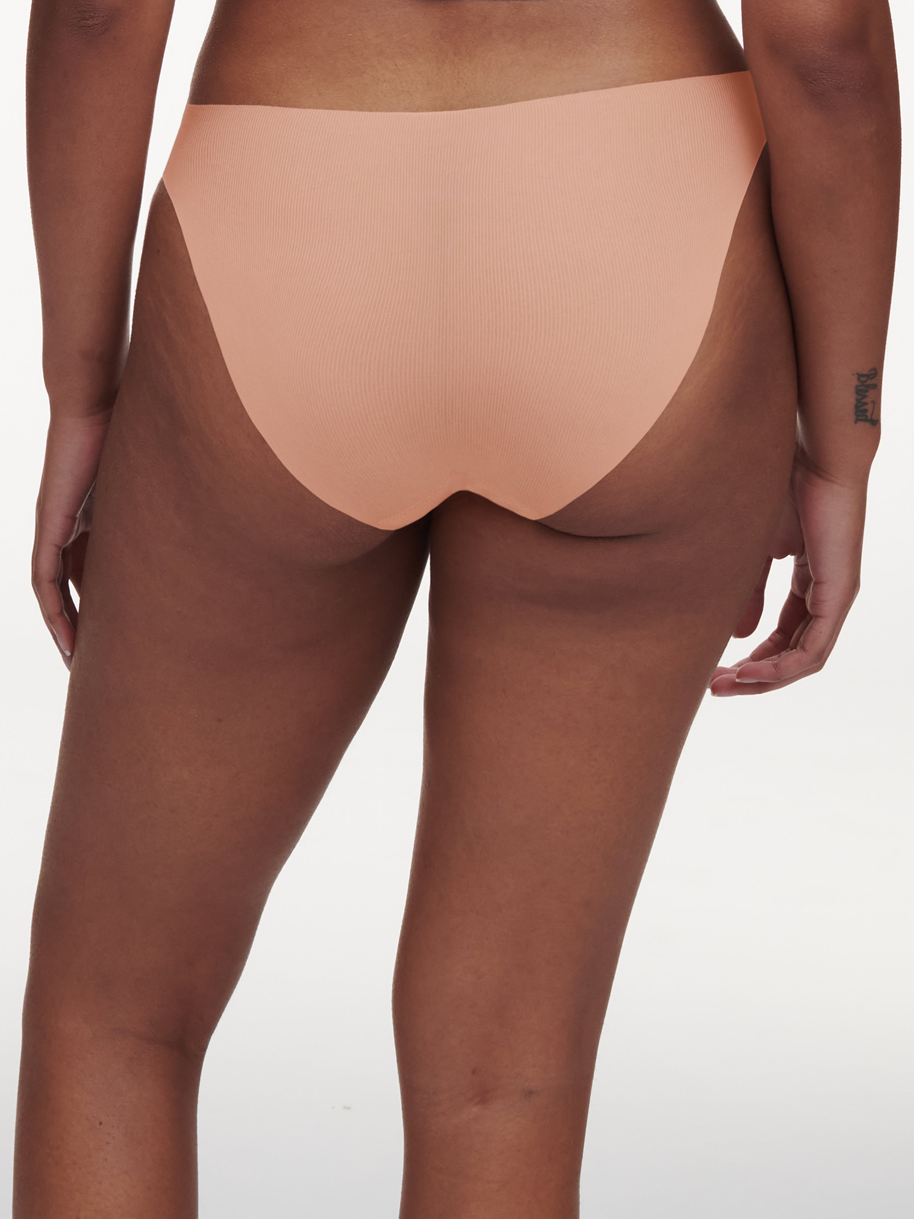 Minimalist knit panty