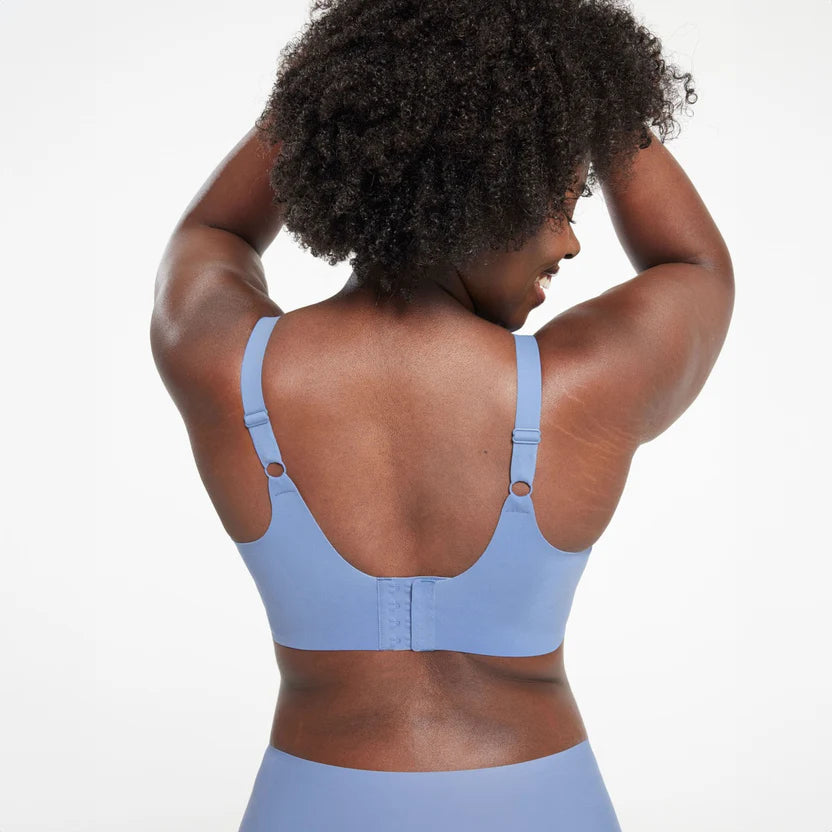 Lightweight wireless bra with posture support