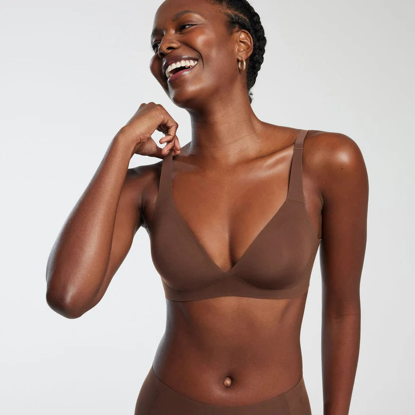 Low neckline wireless bra