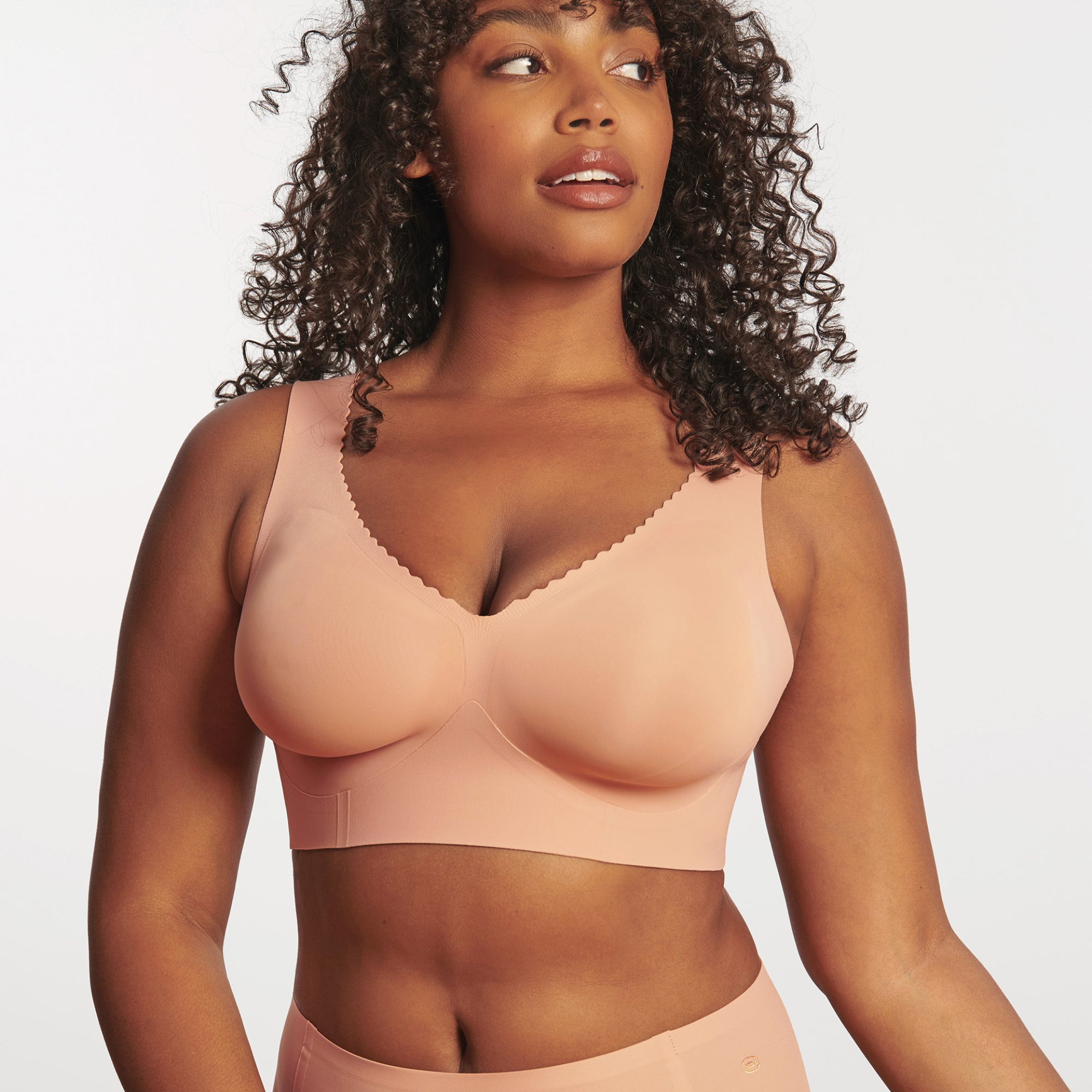 smoothing back band push-up bra