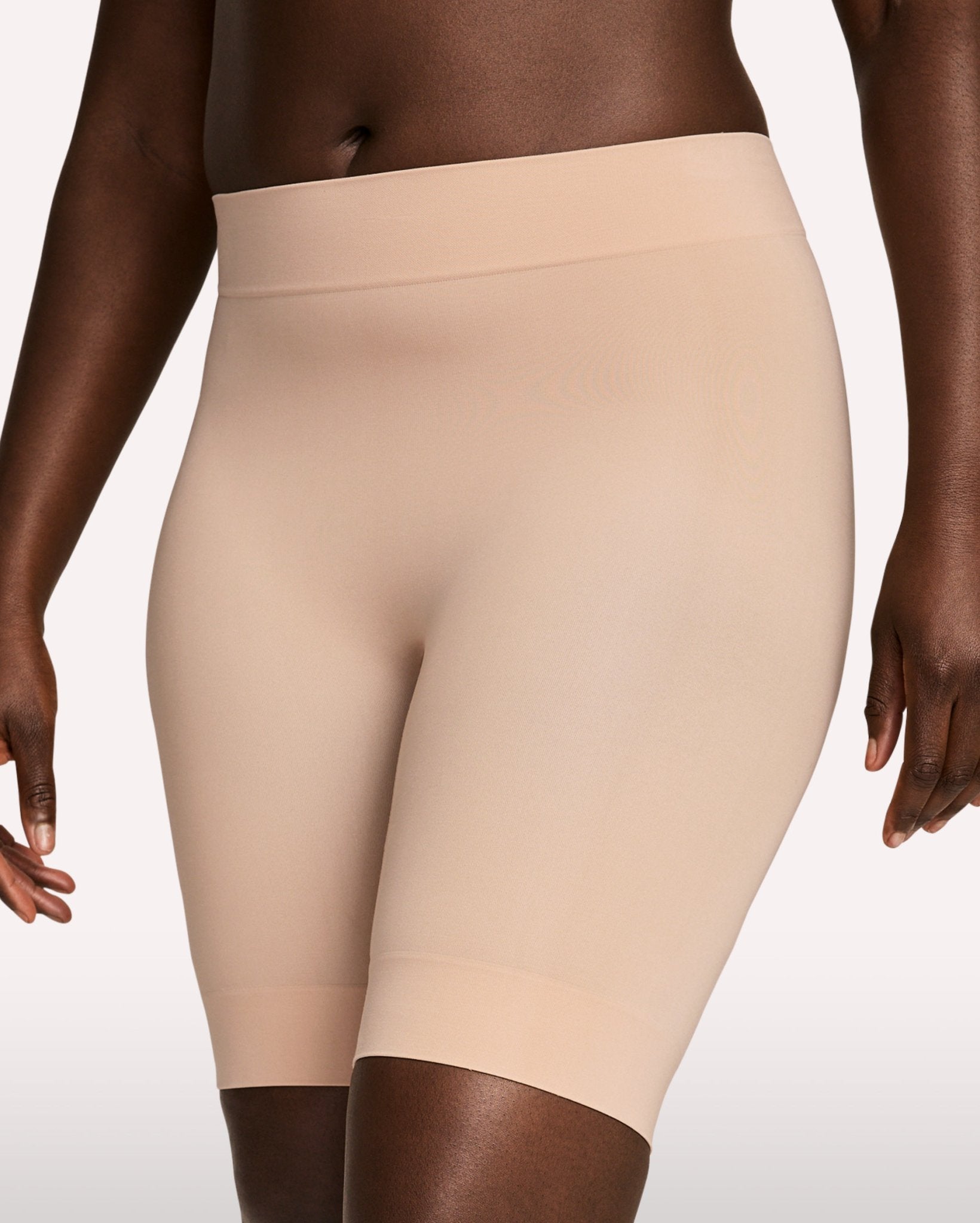 Jockey Skimmies® Seamfree® Ultralight Smoothing Mid-Thigh Slipshort