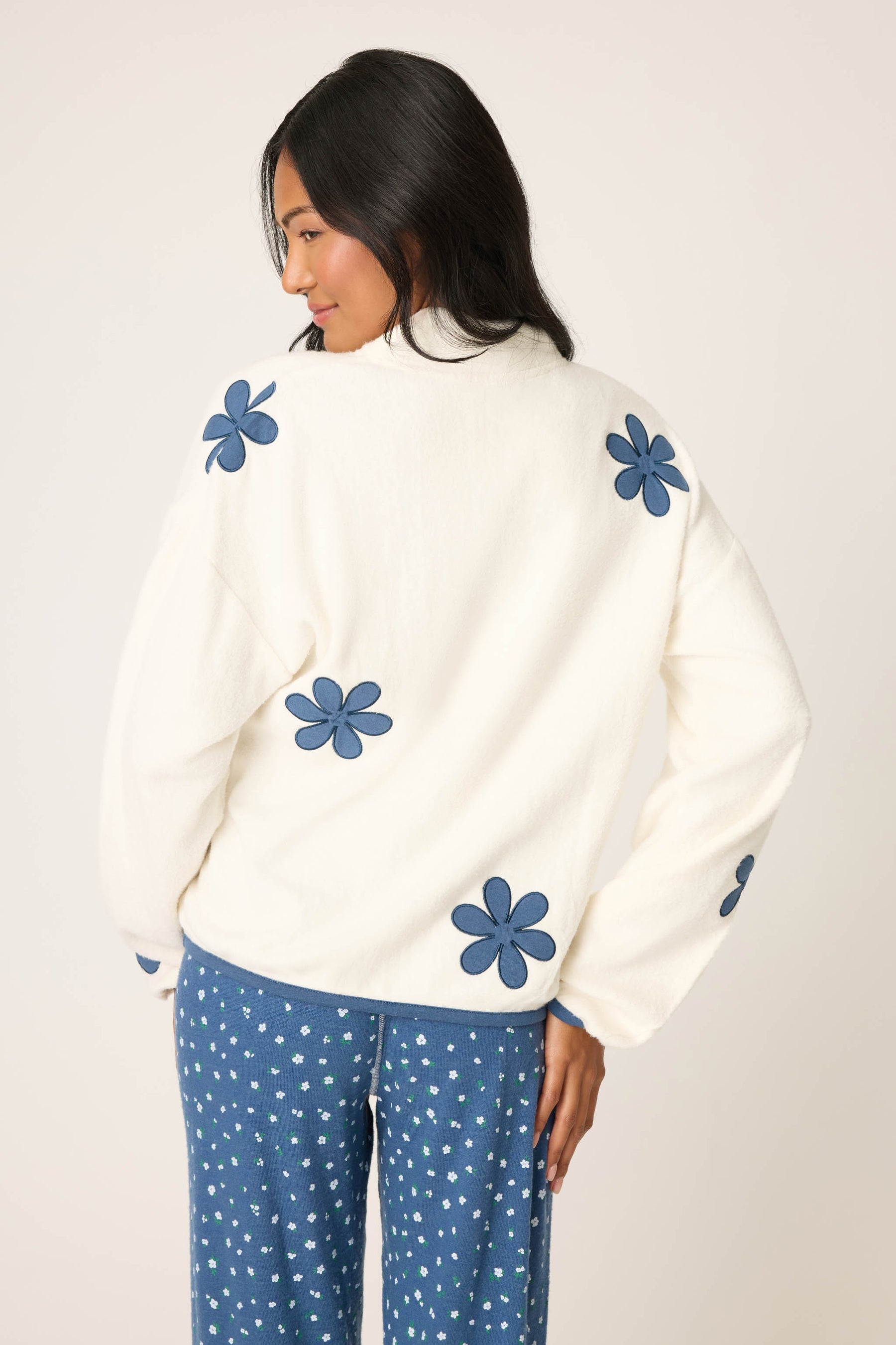 P.J. Salvage Cozy Life L/S Pullover Jacket