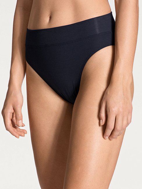 Hi-cut brief panty