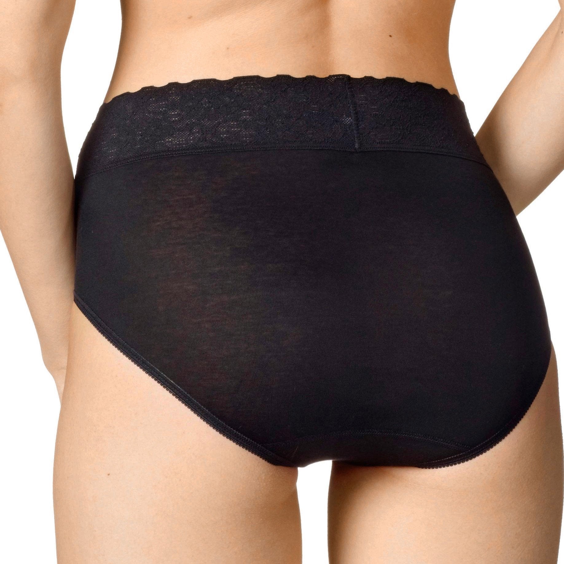 Comfortable cotton lace panties by Calida