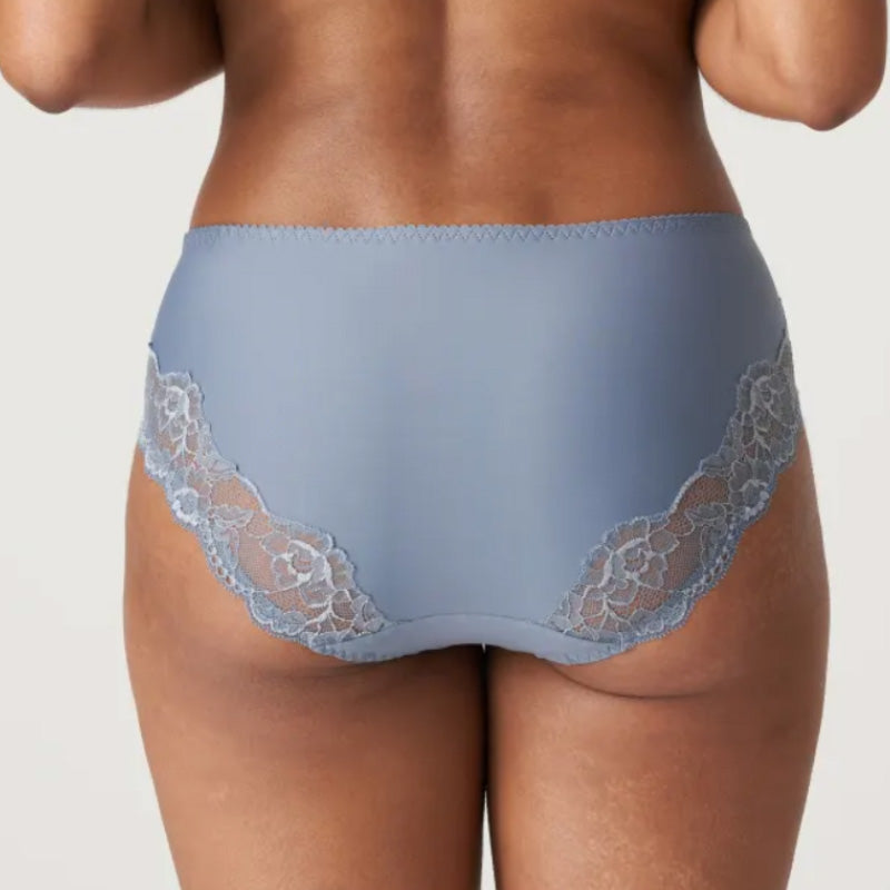 Elegant and comfortable High-waisted Briefs