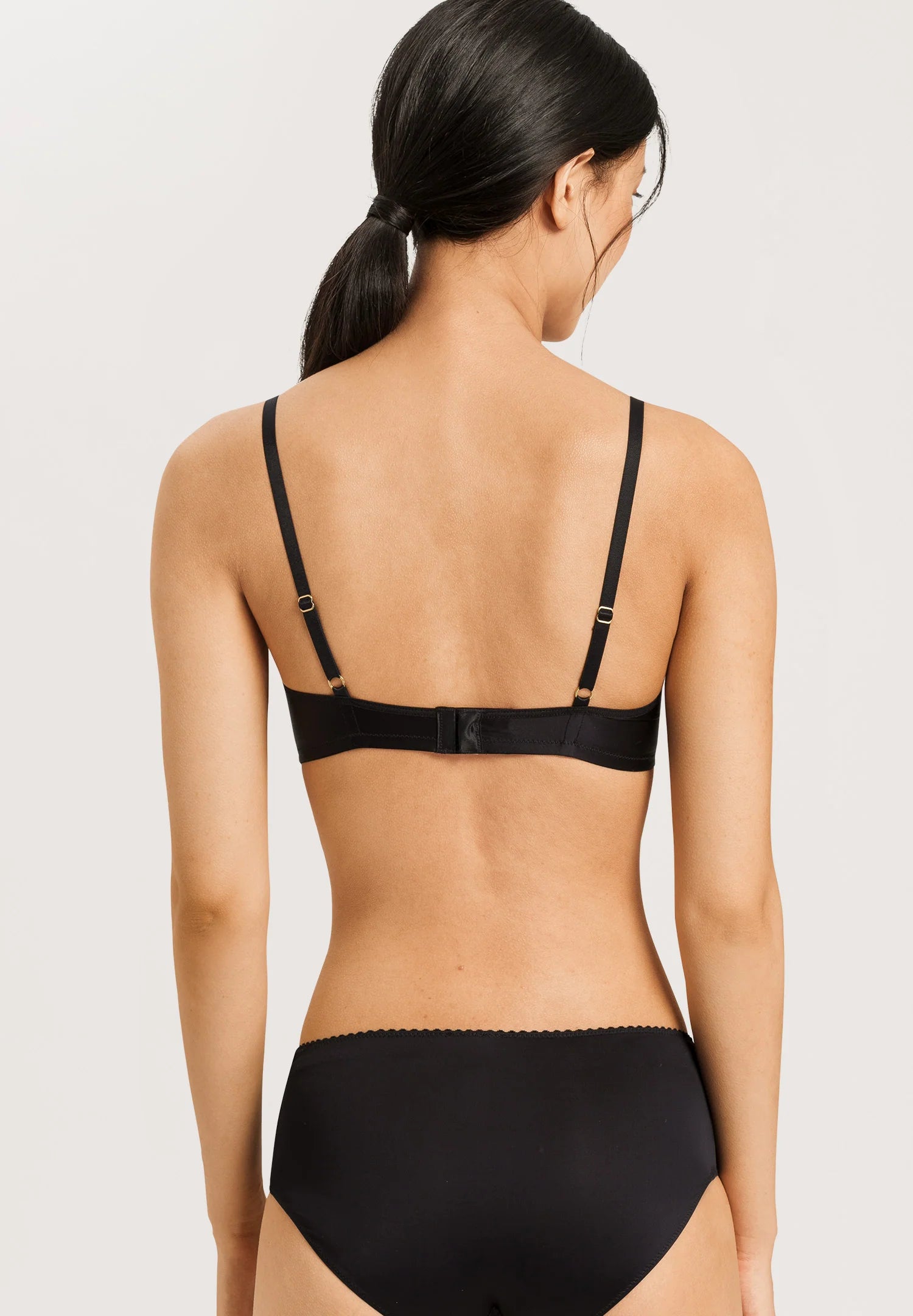 Hanro Satin Deluxe Soft Cup T-Shirt Bra