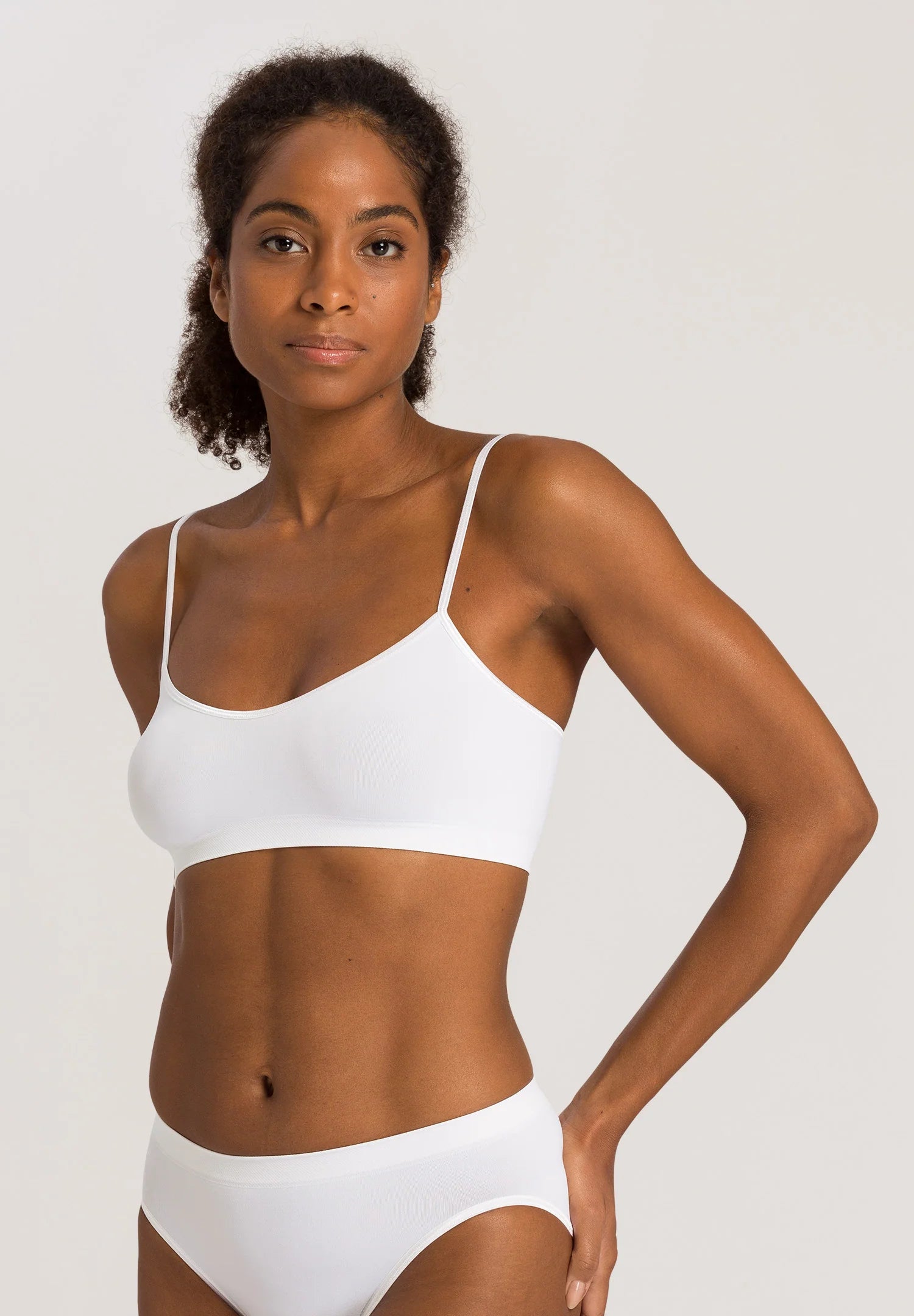 Hanro Touch Feeling Spaghetti Crop Top