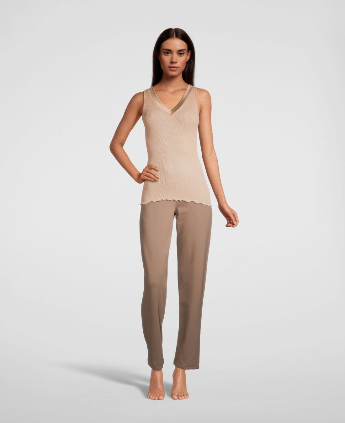 Oscalito Satin Wool and Silk Elegance V-Neck Tank Top