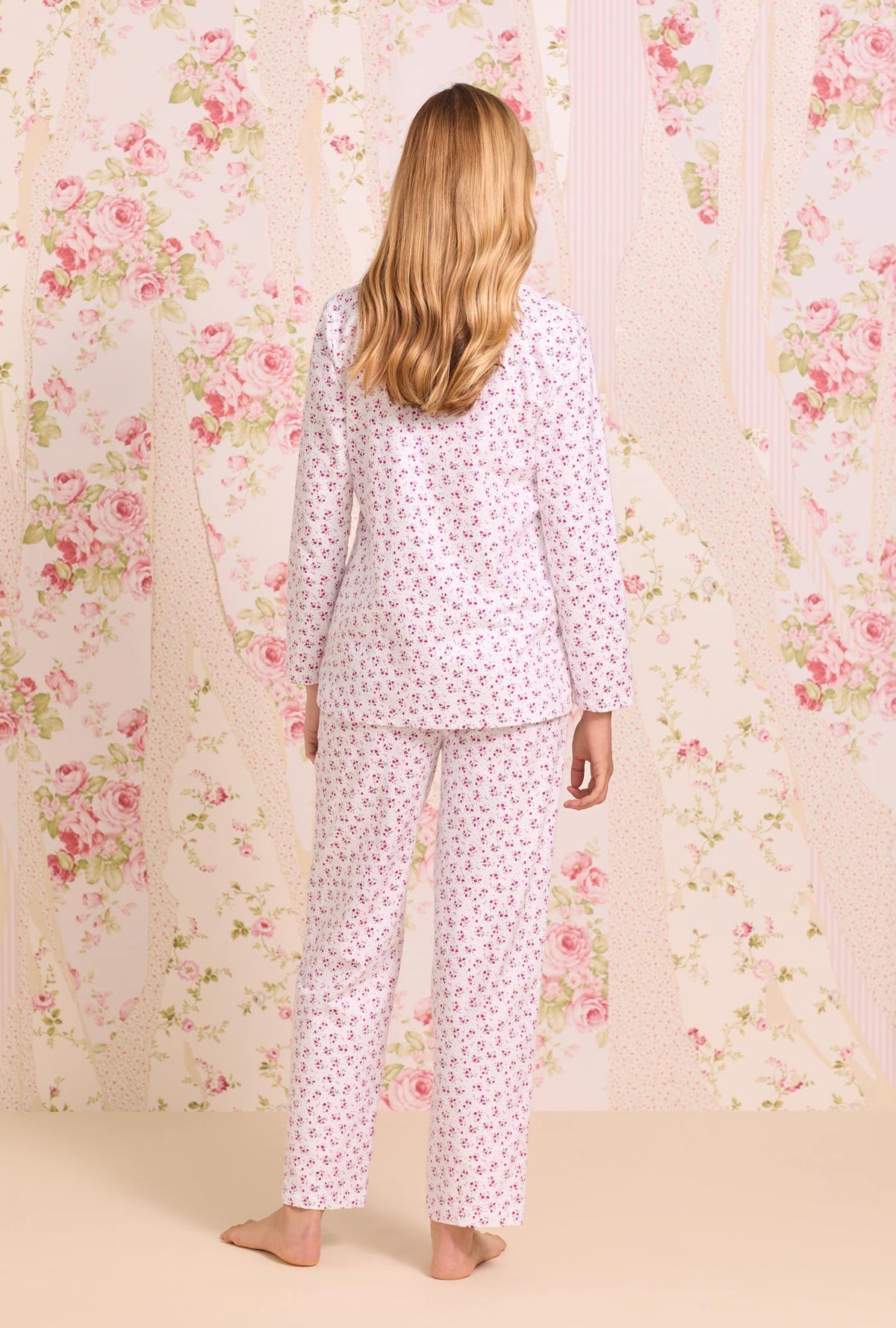 Eileen West Notch Collar Long PJ Set