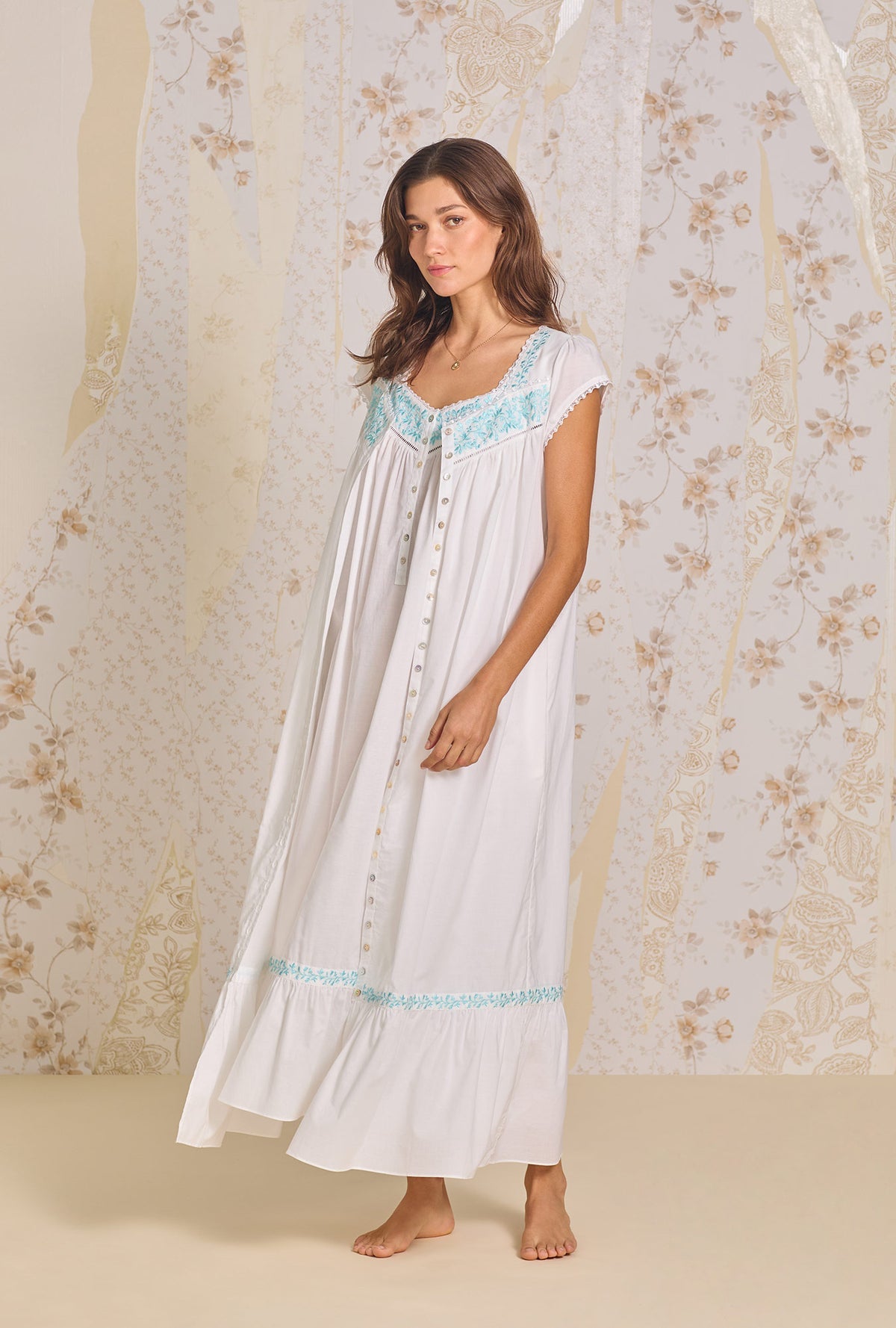 Eileen West Ballet Button Robe