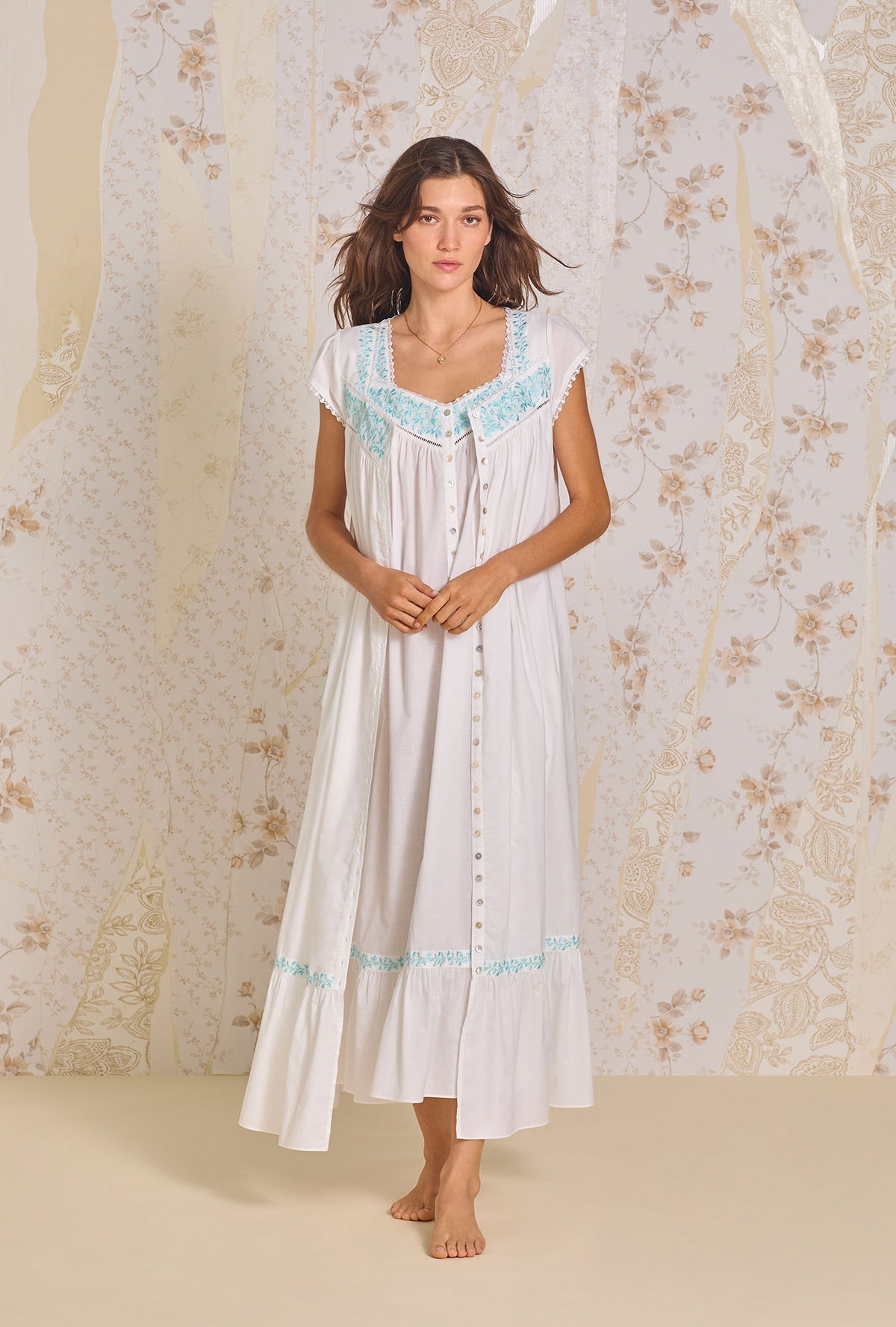 Eileen West Ballet Button Robe