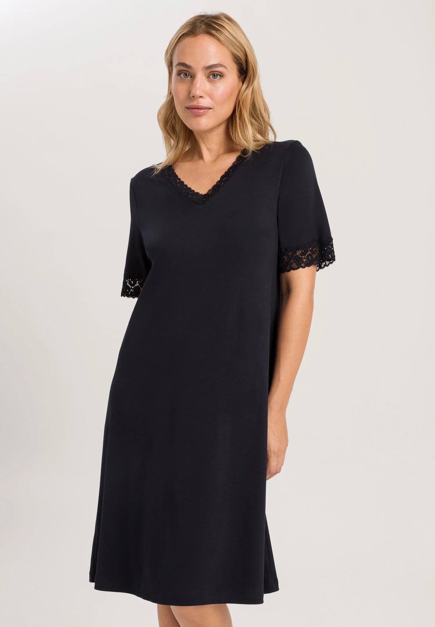 Hanro Moments Lace Trim Cotton Nightgown