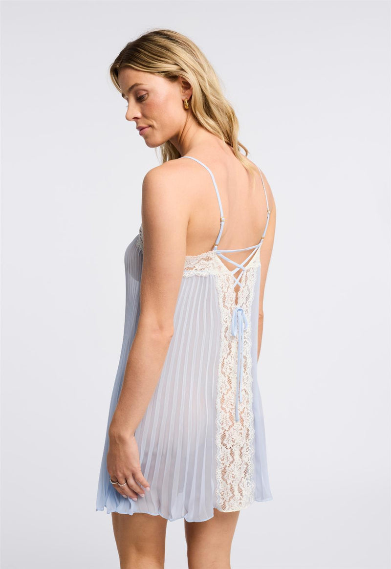 Rya Collection Or Pleated Chemise