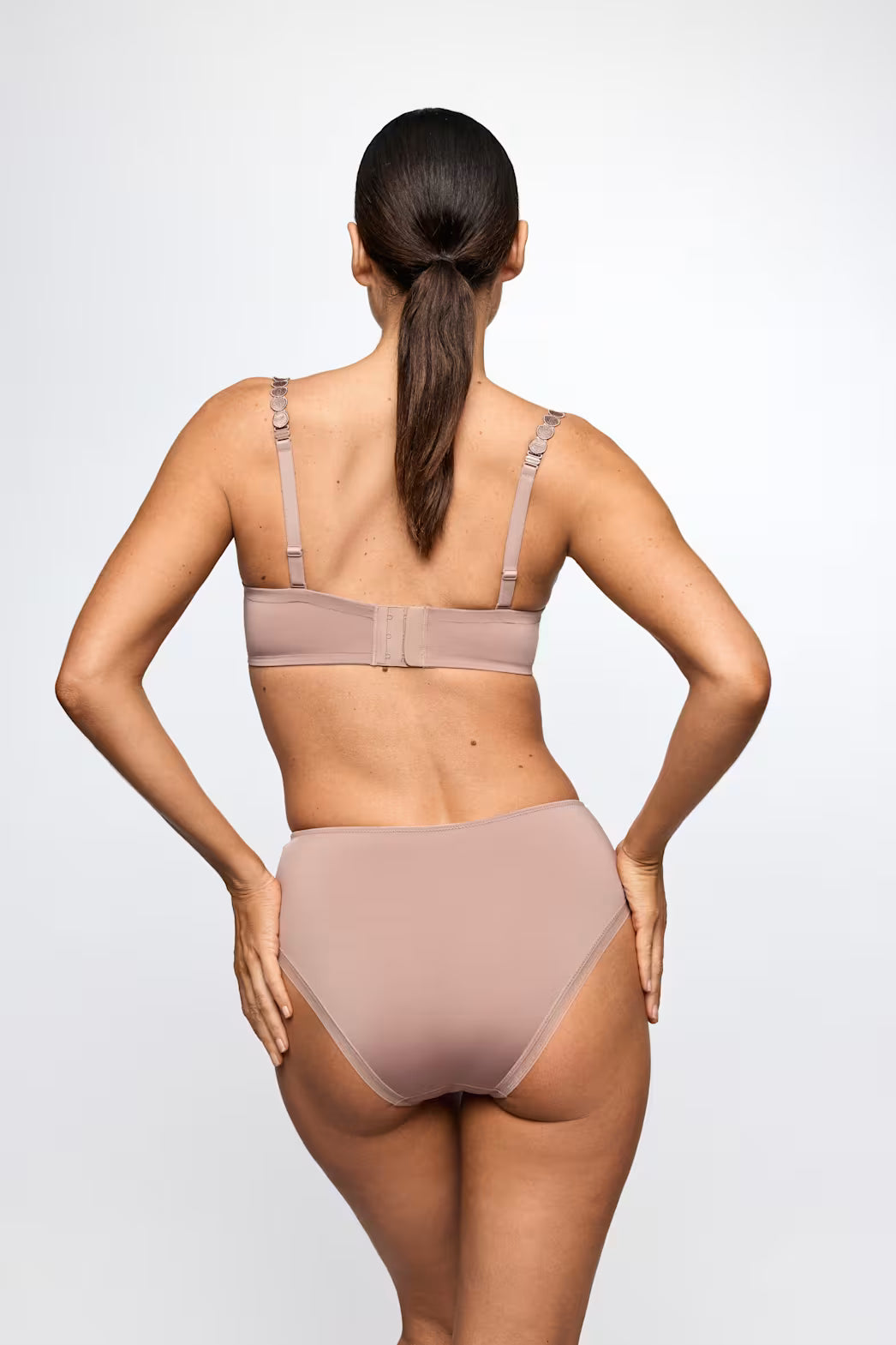 Marie Jo Avero Tom Fiberfill Convertible Underwire Bra - Cosmetic
