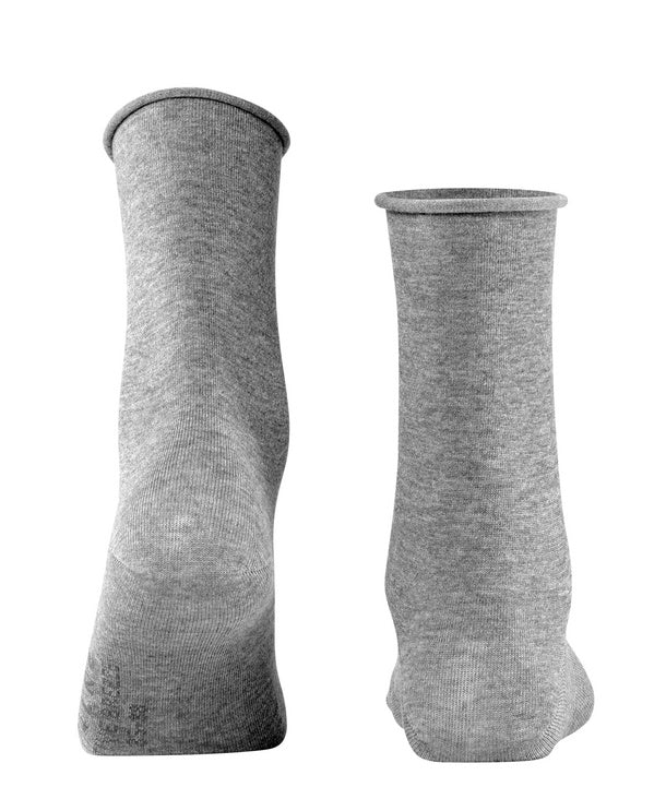 gentle rolled cuffs