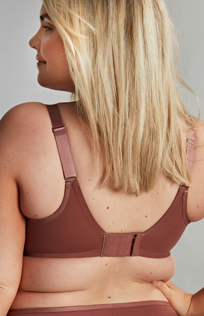 molded non padded cups bra