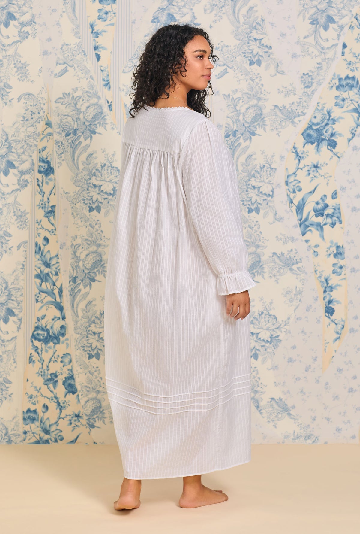 Eileen West Dobby Stripe Plus Long L/S Gown/Robe