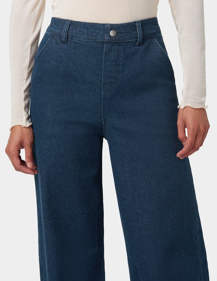 Hue Frayed Edge Wide Leg Denim