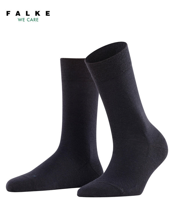 Skin-flattering cotton on the inside wool socks