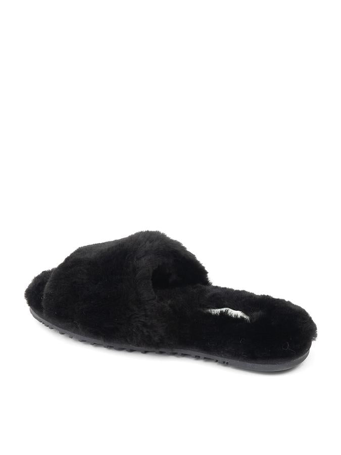 Genuine shearling lining and insole rubber sole