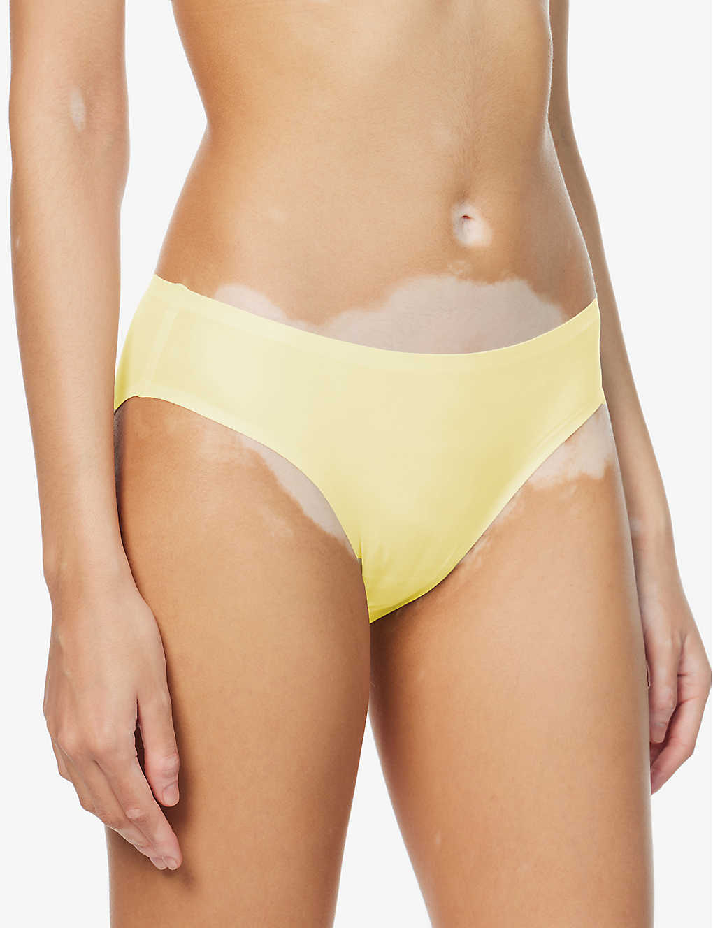 Chantelle Soft Stretch Seamless One Size Hipster Panty