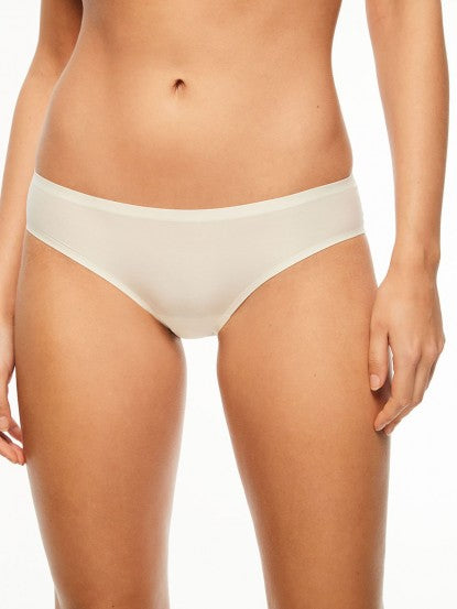 Seamless Bikini Panty cream color