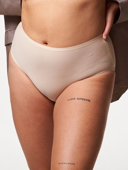 Nude Chantelle Seamless brief