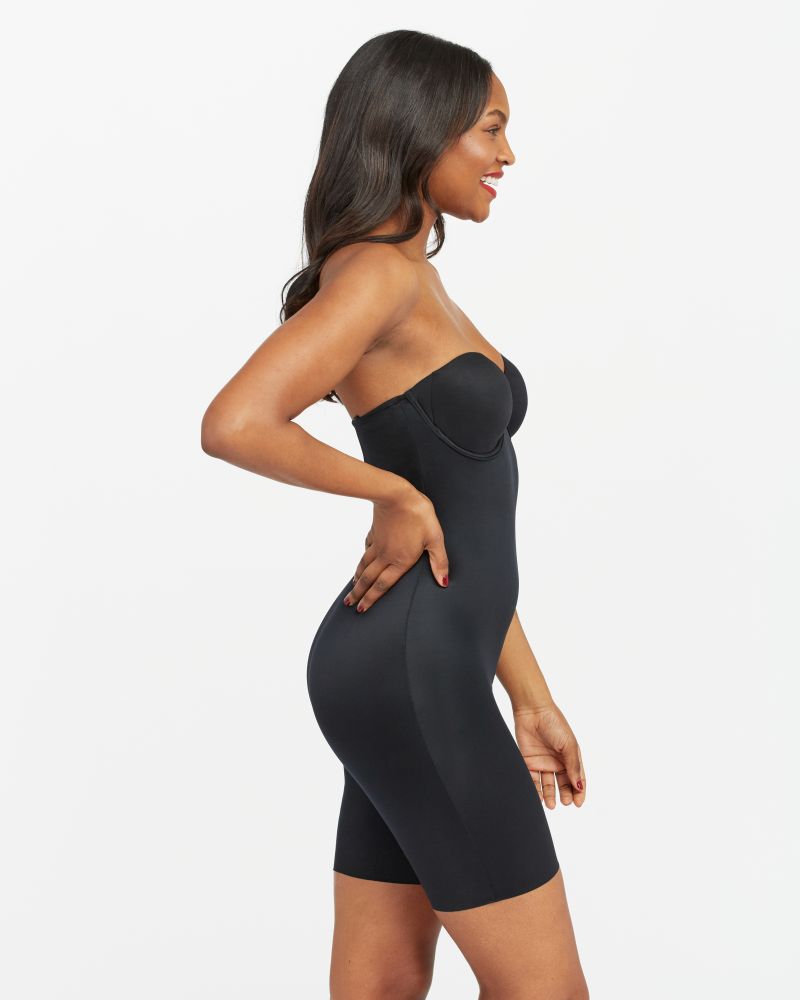 SPANX Women's Suit Your Fancy Strapless Cupped Mid-Thigh Bodysuit :  : Clothing, Shoes & Accessories