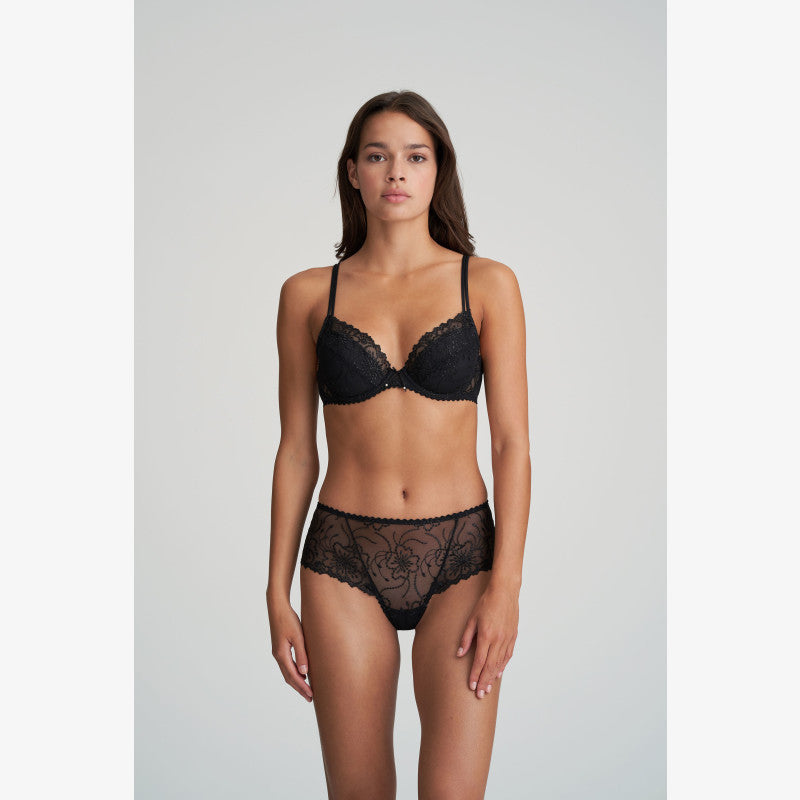 Jane suspender belt - a playful accessory