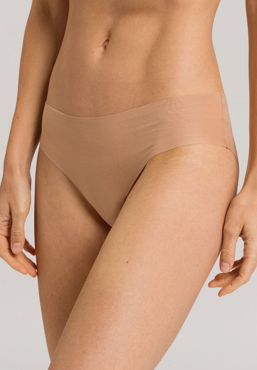 Hanro Invisible Cotton Hi Cut Brief Nude