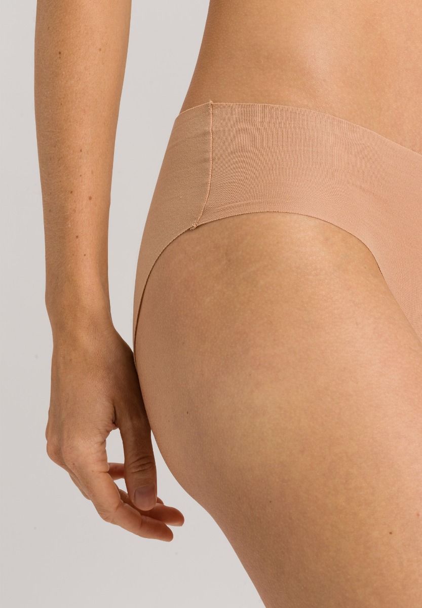 Hanro Invisible Cotton Hi Cut Brief Nude
